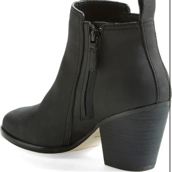 COLE HAAN / matte black ankle bootie - Picture 6 of 9